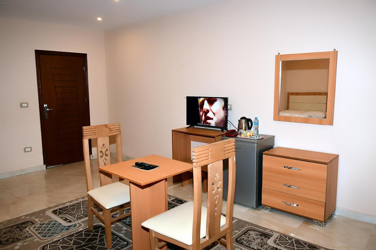 Grand Pyramids View Hotel Kairó Kültér fotó