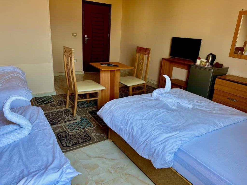 Grand Pyramids View Hotel Kairó Kültér fotó