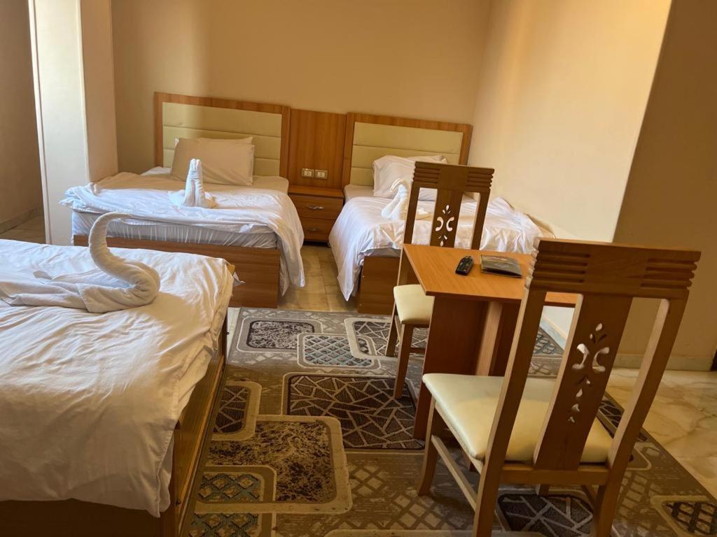 Grand Pyramids View Hotel Kairó Kültér fotó